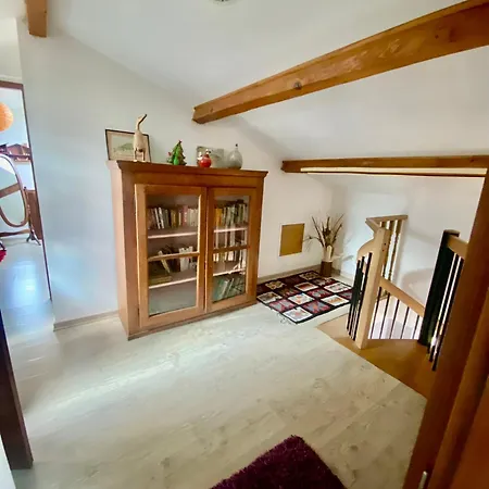 Apartment 4p, 2 Chambres, Jardin, Piscine A Partager *